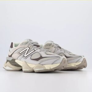 Light Grey & Cream Futuristic Sole Sneakers – New Balance 9060