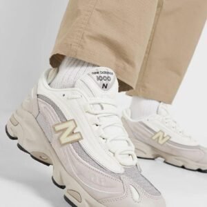New Balance 1000 Beige Cream Chunky Lifestyle Sneakers