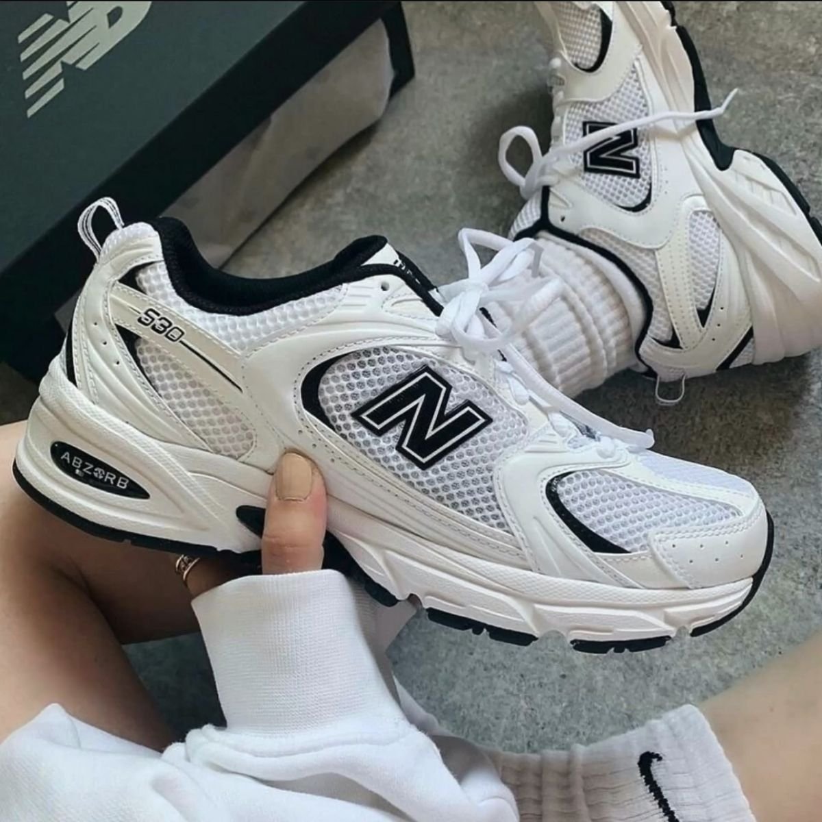 New Balance 530 Unisex White & Grey Classic Sneakers