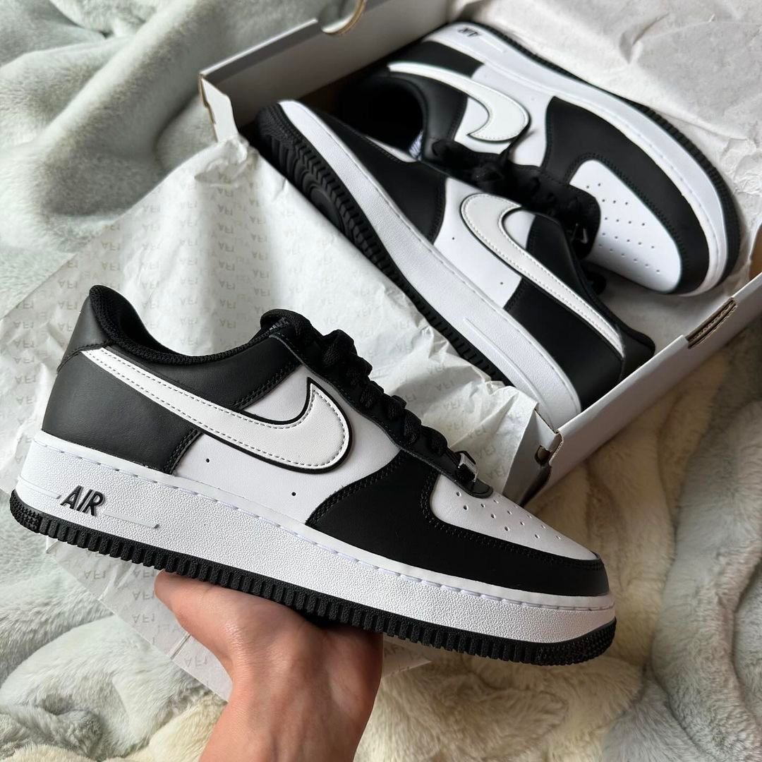 Air Force 1 Black & White Sneakers – Classic Two-Tone Low-Top