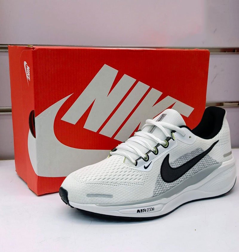 Pegasus 41 White with Black Detailing
