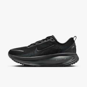 Vomero 18 Triple Black Running Sneakers