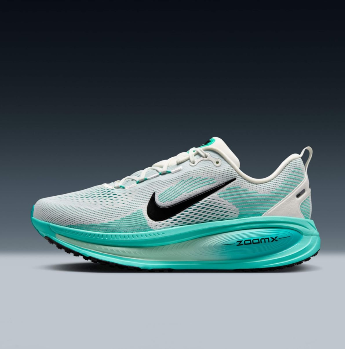Vomero 18 White with Aqua Blue Sole Accents