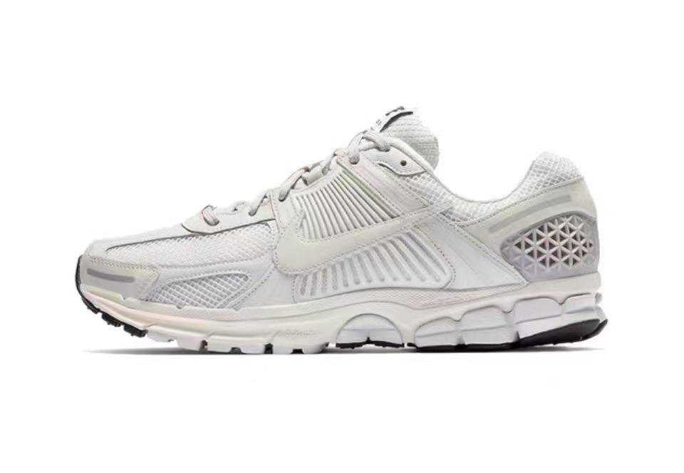 Zoom Vomero 5 White Grey Sneakers