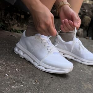 On Cloud Running Shoes – Triple White