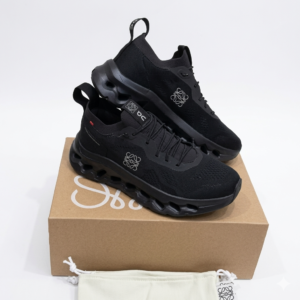 On Cloud X - Loewe Black