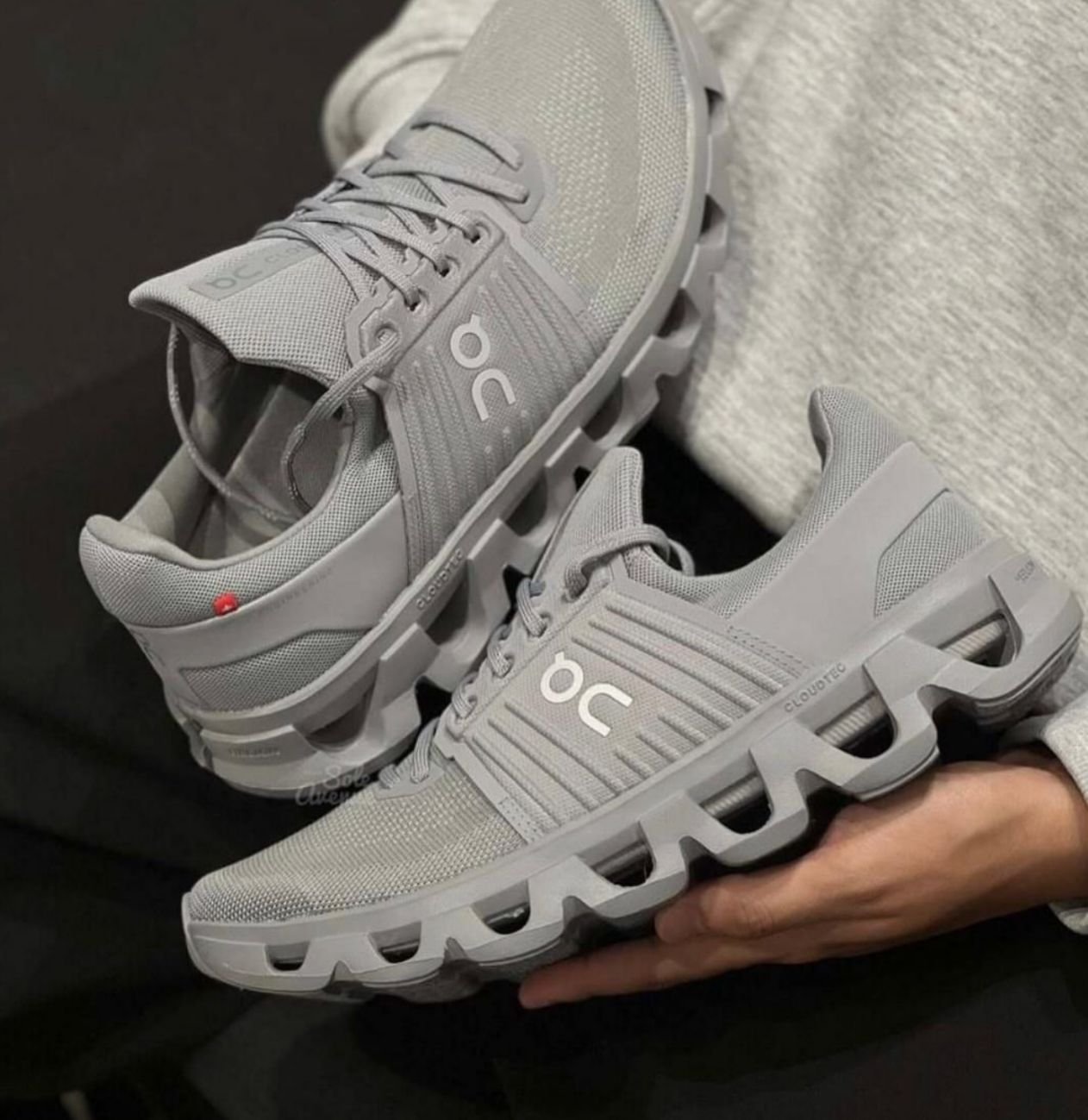 On Cloudswift Light Grey Running Shoes Breathable Mesh with CloudTec Cushionin