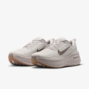 Zoom X Vomero Light Bone with Gum Sole – Premium Neutral Running Edition