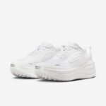ZoomX Vomero Triple White – Clean All-White Running Edition
